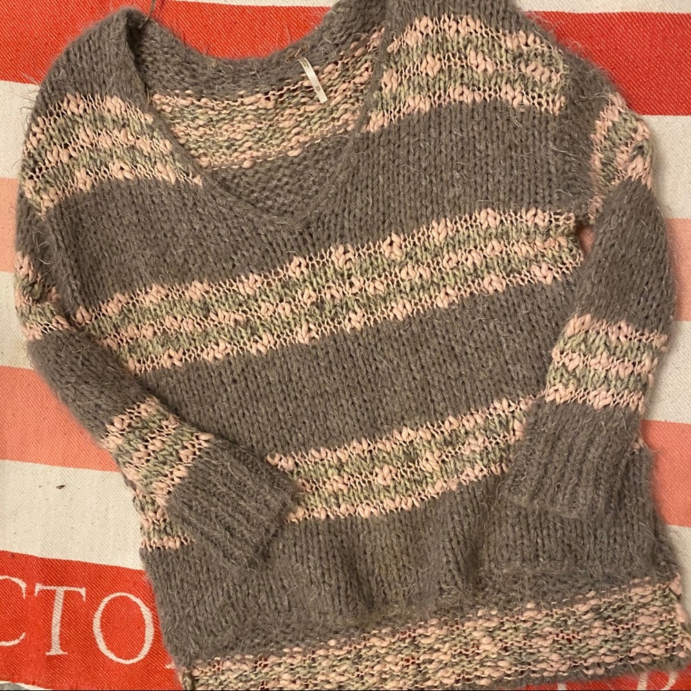 Free people sweater xs